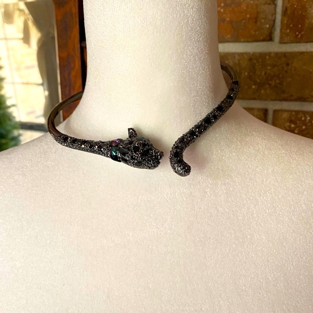 Betsey Johnson Black Glitter Snake Collar Necklace🐍❤️‍🔥🍒